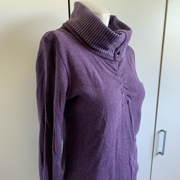 Lululemon size 4 cowl neck purple sweatshirt - Picture 2 of 5